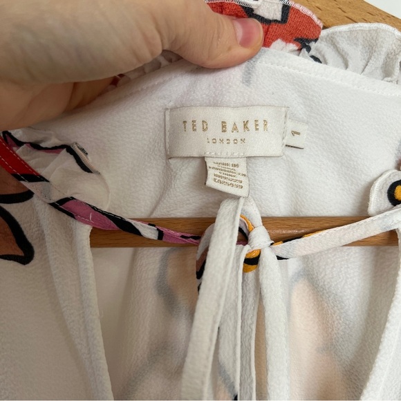 Ted Baker Thurso Floral High-low Blouse - Picture 2 of 8